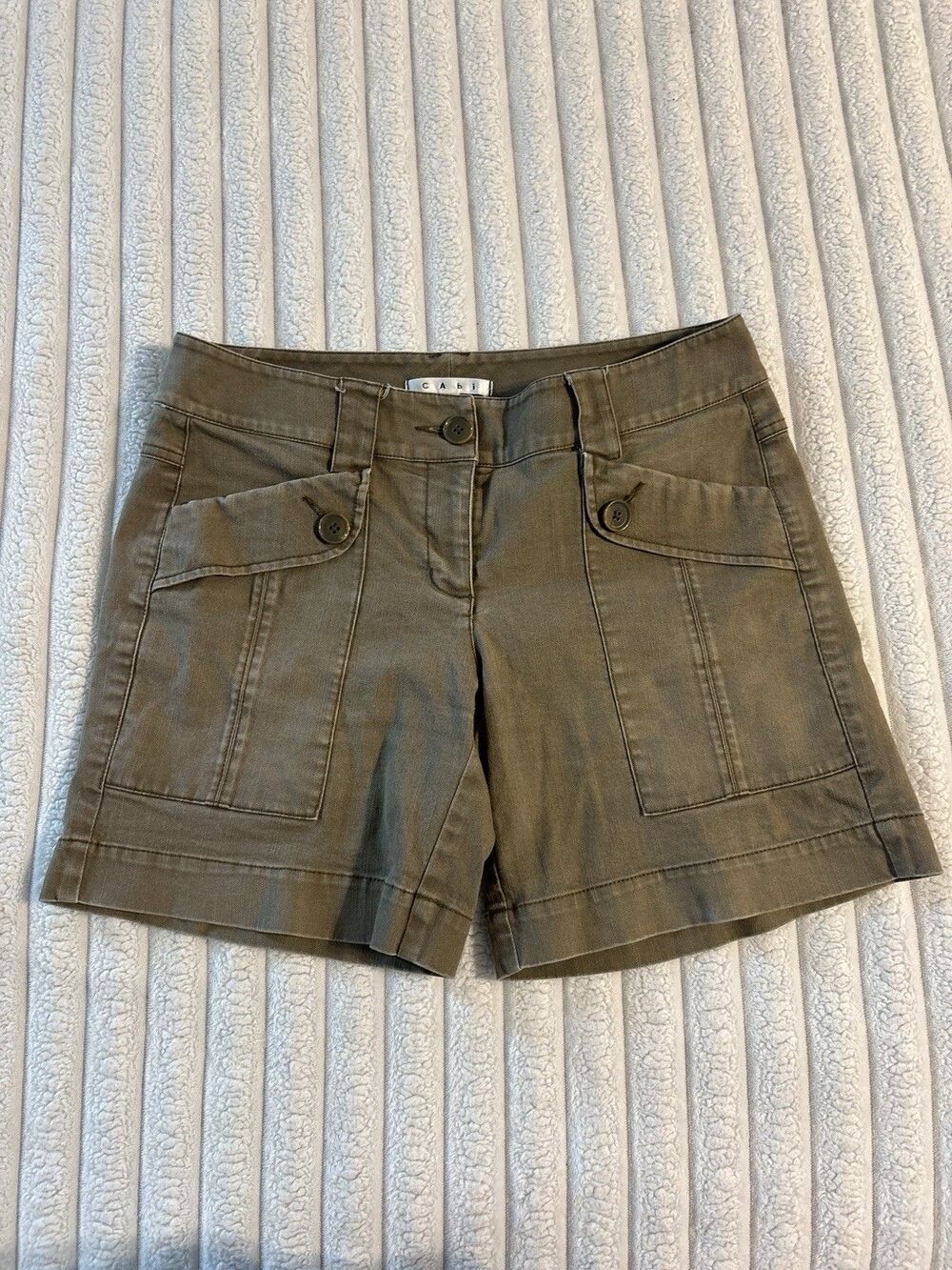 Cabi Cargo Shorts Womens 4 Olive Brown Pockets Utility Hiking Summer 7” Inseam